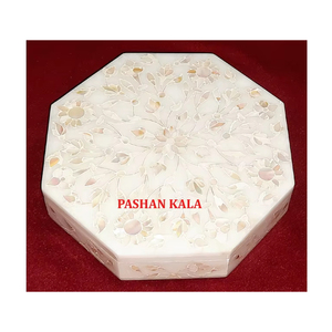 Boîte à bijoux en marbre blanc de forme octogonale avec incrustation de nacre faite à la main meilleur design unique utilisé pour la décoration de la maison et les cadeaux - Product Image 1