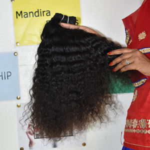 100% naturel Machine Double trame noir crépus bouclés faisceaux cuticule aligné vierge temple vietnamien Extensions de cheveux humains - Product Image 1