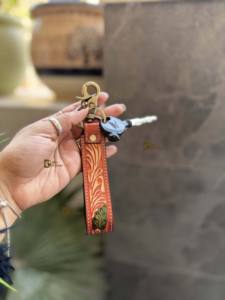 Nuevos Llaveros Cortos Unisex de Cuero Genuino con Bloqueo RFID, Diseño Personalizado, Hechos a Mano, para Uso Diario, Elegantes y a la Moda - Product Image 3