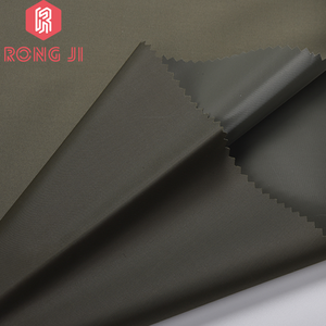 Tela Impermeable de PVC Brillante de Tono a Tono, Funcional, 100% Poliéster, Resistente al Encogimiento, Tafetán 210T, para Impermeables - Product Image 3