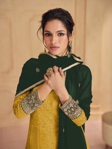 ชุดสلوار คามีซสำเร็จรูปผ้าจอร์เจียต์เนื้อหนาปักลายเลื่อมสไตล์อินเดียและปากีสถานสำหรับผู้ใหญ่ คอลเลคชั่นงานปาร์ตี้ - Product Image 4