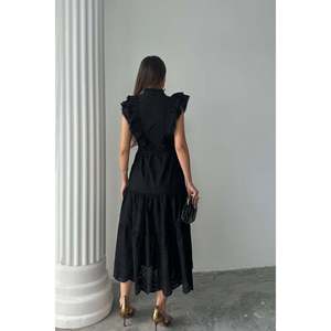 Robe noire à volants et boutons - Noir - Product Image 5