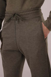 Pantalones de chándal para hombre con diseño de logotipo personalizado a precios al por mayor, producto de alta demanda, pantalones de chándal a la venta para hombre, ropa informal y activa - Product Image 3