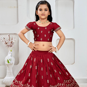 ชุดเลเฮนกาโชลีปักลายสีทองแดง-ทอง สำหรับงานปาร์ตี้ งานแต่งงาน งานดีวาลี และงานวัฒนธรรมอินเดีย ของชอร์ยัม แฟชั่น เกิร์ลส์ เอธนิค เวียร์ - Product Image 1