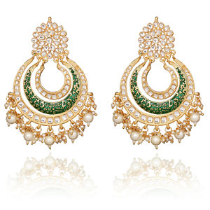 Boucles d'oreilles pendantes Statement plaquées or avec perles en cristal et strass, design géométrique ethnique, base métallique durable pour - Product Image 1