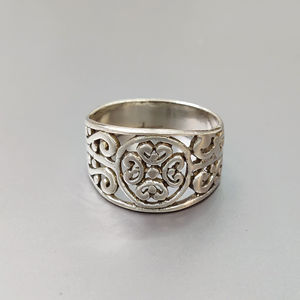 แหวนเงินลายเรขาคณิต (4.2 กรัม) สแตนเลสประดับพลอยเพชรซิคอน รับรองโดย IGI เหมาะสำหรับสวมใส่ทุกวัน - Product Image 1