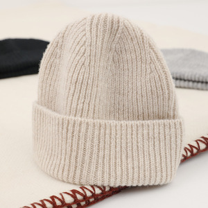 Moda nuevo estilo invierno suave venta al por mayor de lana de Cachemira de color puro personalizado gorro de punto sombreros proveedores para hombres y mujeres - Product Image 4