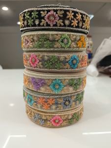 Dentelle brodée florale colorée Tissu de dentelle brodée personnalisée de qualité supérieure disponible dans diverses conceptions Commandes personnalisées - Product Image 5