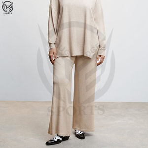 Pantalon de jogging streetwear personnalisé avec bandes adhésives, en polyester, décontracté, coupe oversize droite et évasée, unisexe. - Product Image 6