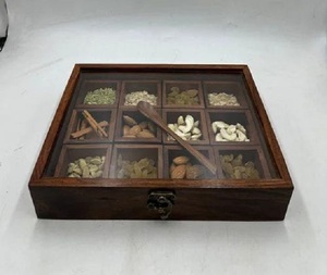 Épices entières remplies dans une boîte à épices en bois de sheesham avec cuillère | Masala indien avec boîte en bois de f s international - Product Image 5