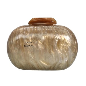 Pochette de soirée en résine de marbre de paillettes marron pour femmes à la mode Technique de coulée épaule bandoulière HandbagCrafted avec Style - Product Image 1