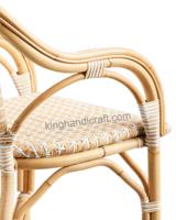 Fauteuil de bistro français moderne avec siège en rotin résistant aux intempéries durable pour l'extérieur, le jardin, le restaurant, le café, l'hôtel et la cuisine.