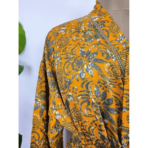 Kimono de Seda Sari Reciclado Estilo Boho Chic Sostenible, Elegancia Vintage, Túnica, Cárdigan, Magnífico Guardarropa, Cubrebañador - Product Image 2