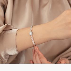 กำไลข้อมือโมอิสซาไนต์ทรงเพรียวบาง ดีไซน์หรูหรา ผลิตจากเงินแท้ 925 ประดับเพชรทรงกลมเจียระไนแบบบริลเลียนท์ - Product Image 1