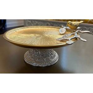 Soporte de pastel de Metal de lujo para exhibición de fiesta Centro de mesa decorativo hecho a mano de metal de exhibición de pastel de India - Product Image 1