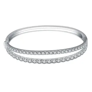 Round Cut Solid Gold Diamond Bracelet18k Gold Bangle For Women In Lab Grown Vvs Clarity Diamond And Adorable Fancy Look
