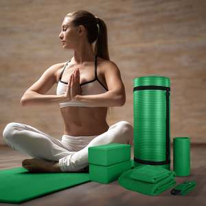 Set Yoga Verde 7 Pezzi BalanceFrom, Accessori Fitness Inclusi Tappetino, Cinghia Elastica e Ginocchiere - Product Image 5