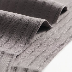 Calcetines formales clásicos de diseño elegante de alta calidad para hombre, patrón sólido, logotipo personalizado, aspecto de oficina afilado, buen precio, el mejor - Product Image 2