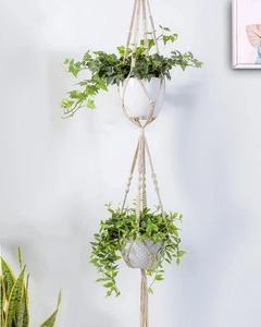 Porte-plante en macramé fait à la main unique Boho Cotton Woven Hanging Planter Accent décoratif pour la maison et le jardin - Product Image 2