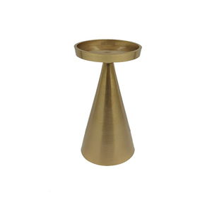 Support de pilier de bougie en métal de conception moderne finition dorée pour la maison mariage noël éclairage de table décor à la main pilier de bougie - Product Image 1