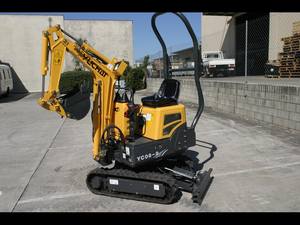 Mini excavadora Liyuan, componentes de Motor, engranaje de 5688 lb, peso operativo, excavadora sobre orugas, sistema totalmente hidráulico - Product Image 2