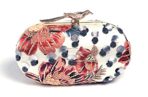 Sacs à main artisanaux élégants Pochettes brodées à détails ethniques Sacs de soirée personnalisables Offre Spéciale au Canada BY LUXURY CRAFTS - Product Image 4