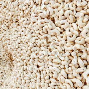 เม็ดมะม่วงหิมพานต์เม็ดมะม่วงหิมพานต์เม็ดมะม่วงหิมพานต์เค็ม20กก. ส่งออกไปยังเอเชีย, อียูตะวันออกกลาง - Product Image 1