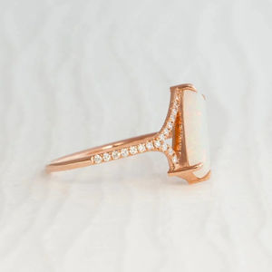 Bague de fiançailles et de mariage luxueuse pour femme, trois pierres en moissanite émeraude, plaquée or argent 18 carats, sertie à griffes, certifiée IGI - Product Image 3