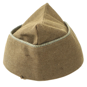 Gorras Laterales Garrison Hechas a Mano en Tela Premium que Ofrecen un Aspecto Auténtico para Exhibiciones de Herencia y Vestimenta Clásica - Product Image 1