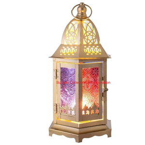 โคมไฟโลหะสไตล์โมร็อกโกที่ทันสมัยพร้อมที่แขวนตกแต่งและวางเทียนบนโต๊ะสำหรับตกแต่งบ้านเดือนรอมฎอนและเทศกาล - Product Image 2