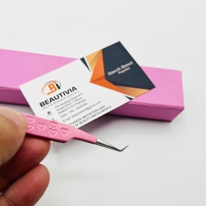 Pinzas de extensión de pestañas de acero inoxidable de 45 grados, pinzas recubiertas de rosa con estampado de corazón con caja rosa para Aplicación de pestañas - Product Image 4