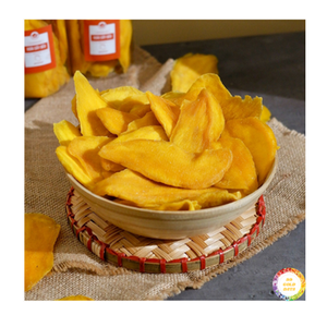 Rebanada de fruta tropical natural de Mango Seco elaborada con mango maduro dorado, bocadillo dulce perfecto cosechado en Vietnam - Product Image 6