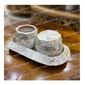 Nouveau design brûleur d'encens en bois fait à la main Bakhoor bouteille avec nacre os incrustation porte-parfum brûleur d'encens - Product Image 1