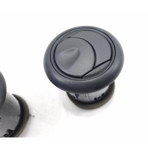 GRILLES DE VENTILATION DU TABLEAU DE BORD DROITE ET GAUCHE NISSAN NV200 1ère Série 68760-BJ04D (09>) - Product Image 5