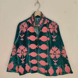 Chaqueta Bomber de Terciopelo Suzani Bordada a Mano para Mujer, Abrigo de Invierno de Manga Corta Reversible, Transpirable y Ecológico - Product Image 1
