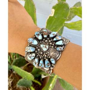 Bracelet Telly John Golden Hill Mega Cuff en turquoise et argent sterling, accessoire de mode - Product Image 2