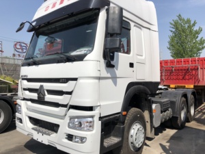 Camion tracteur d'occasion Sinotruk Euro2 Diesel 6X4 à direction à gauche HOWO 10 roues avec capacité de charge de 21-30T, 371 ch, caméra arrière 360° - Product Image 4
