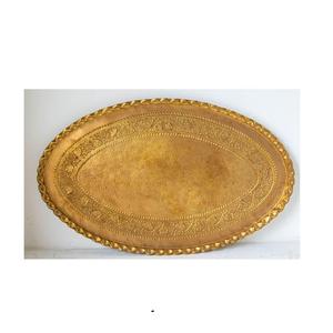 Bandeja de servicio de latón en relieve vintage con motivo floral para exhibir dulces y aperitivos durante eventos religiosos indios - Product Image 5