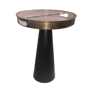 Table d'appoint ronde élégante et simple en métal avec plateau doré et rose pour chambre à coucher salon hôtel - Product Image 1