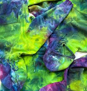 Sudadera con Capucha Esencial de Alta Calidad al por Mayor - Product Image 4