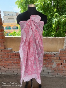 Vente en gros Coton Femmes Vêtements de plage Bloc de main Imprimé Paréo Sarong Plage Couverture Ups Sarongs - Product Image 4