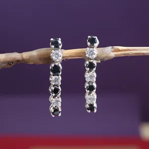 Pendientes de plata 925 con piedras blancas y negras, accesorios de moda para mujer - Product Image 2