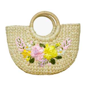 พบกับกระเป๋าเส้นใยธรรมชาติที่หลากหลายตั้งแต่กระเป๋าคลัทช์สุดเก๋ไปจนถึงกระเป๋าโททช์ที่มีกระเป๋าพาดลำตัวในชีวิตประจำวัน - Product Image 1