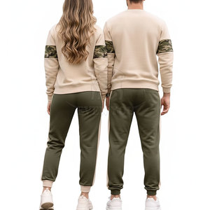 Fabriqué au Pakistan, ensemble de survêtement camouflage pour homme, tenue de sport tendance pour un confort quotidien et une pratique sportive. - Product Image 2