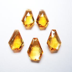 Colgante de piedras preciosas sueltas de citrino amarillo con forma de fantasía facetada natural, joyería de tamaño hecho a mano, gemas genuinas de alta calidad - Product Image 3