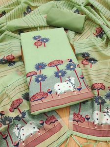 คอลเลกชันใหม่ออกแบบโดยนักออกแบบผ้าไหมแท้ที่มีการพิมพ์บล็อคและเย็บด้วยผ้าใบและสามารถแนบ lehenga choli สามารถขายออนไลน์ - Product Image 3