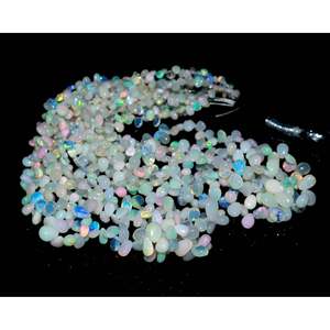 Perlas de Ópalo Etíope, Peridoto Blanco Natural, Forma Trillón, Pulido Facetado, Variedad Arcoíris, Topacio, Aguamarina, Apatita, Ametrina - Product Image 1