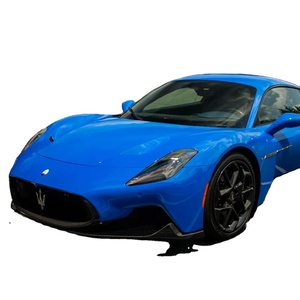 En parfait état, berline MC20 2024 d'occasion, moteur turbo, transmission automatique, toit ouvrant panoramique - Product Image 1