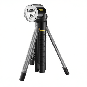 Torche LED Stanley Maxlife 369 avec trépied pour une utilisation polyvalente - Product Image 2