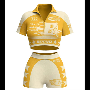 ชุดเสื้อครอปซิปแบบร่องสไตล์ Y2K สำหรับผู้หญิง และกางเกงขาสั้นเอวสูง พร้อมโลโก้พิมพ์ดิจิทัลตามสั่ง ชุดกีฬาแห้งเร็ว - Product Image 1